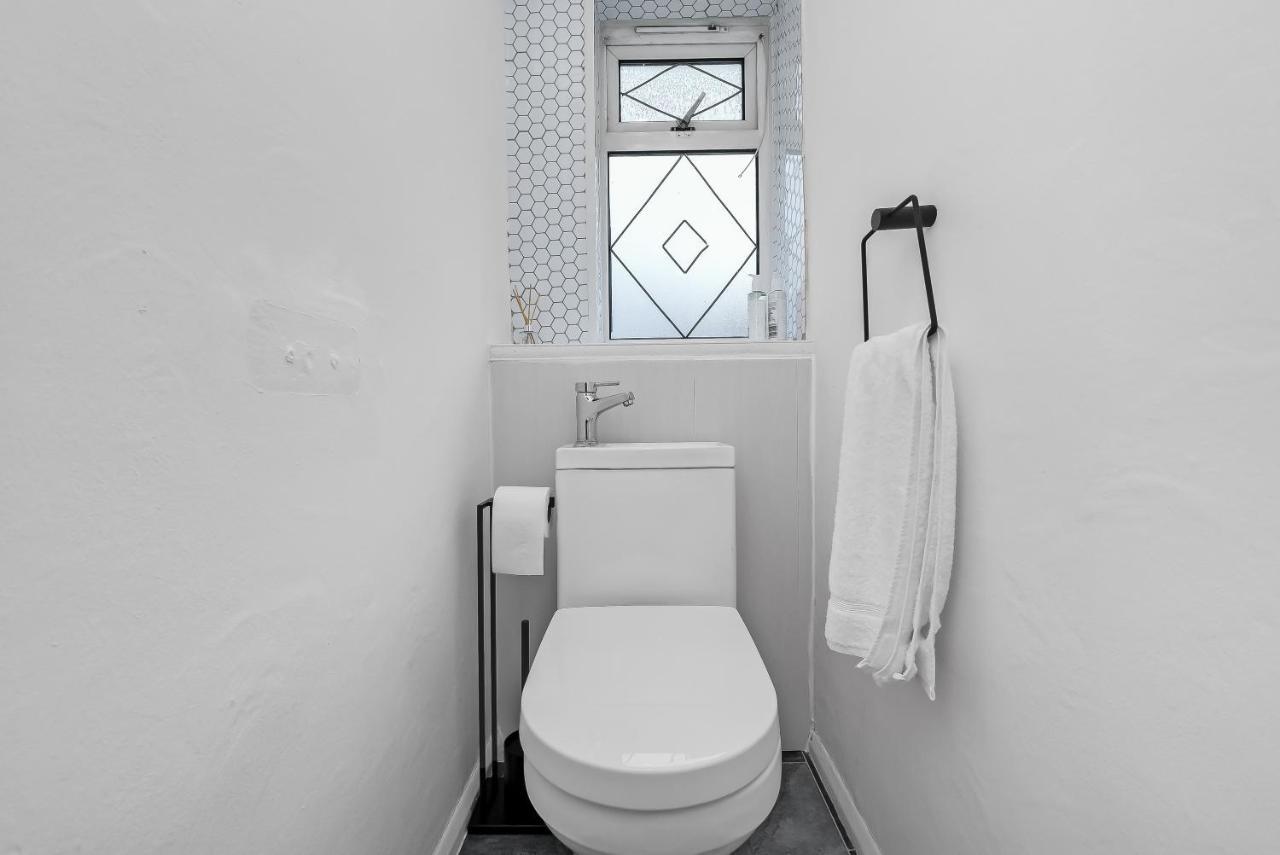 Stylish Excel 3 Bedroom Flat London Luaran gambar